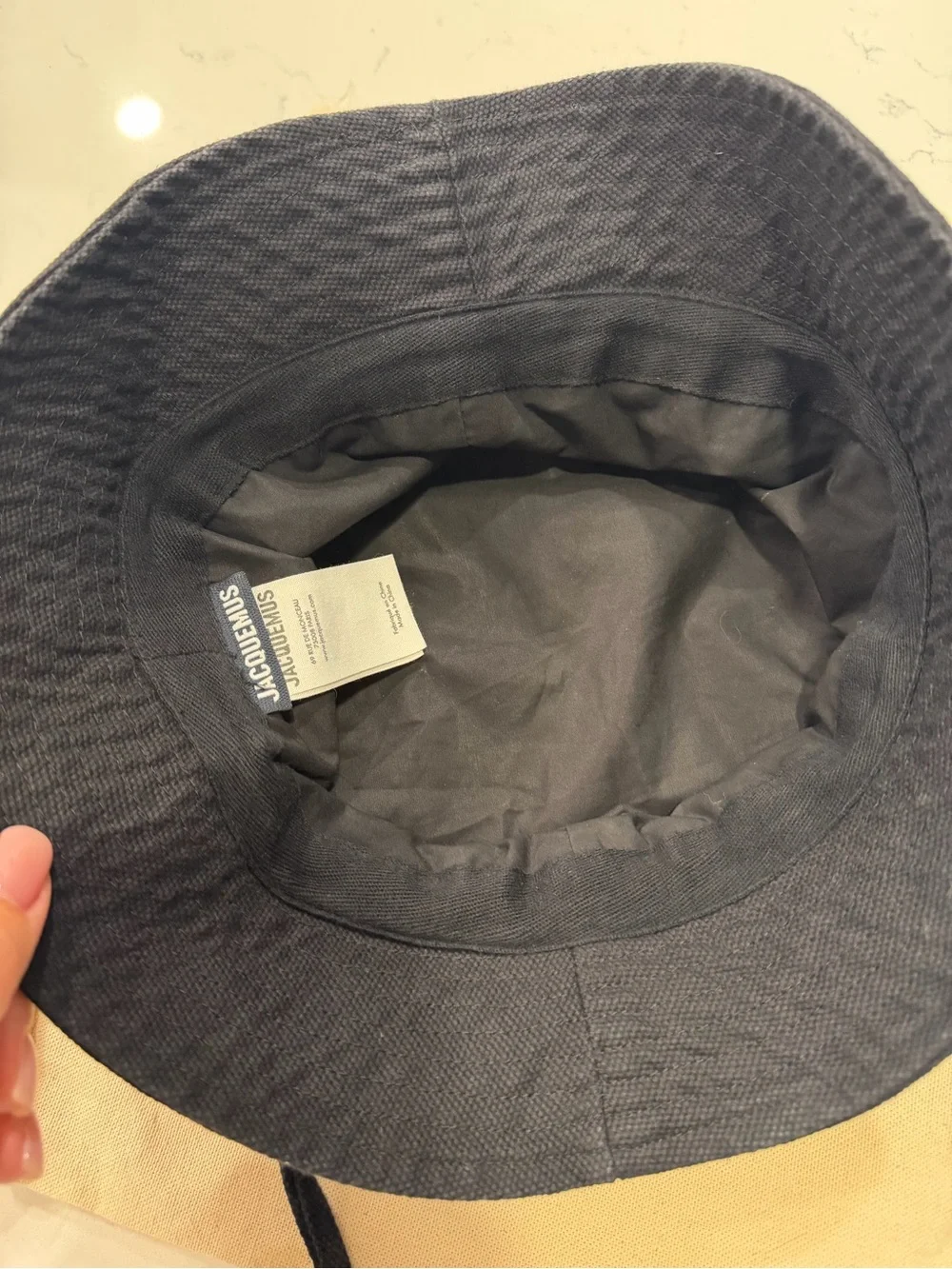 Jacquemus Black bucket hat
